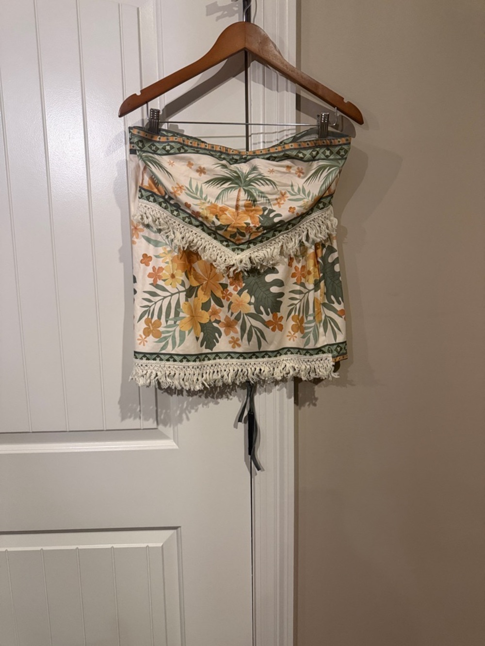 Tassel Hem Tropical Floral Skirt set